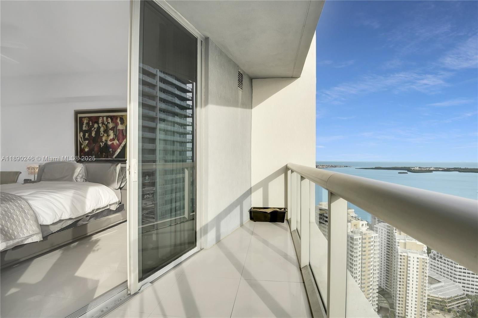ICONBRICKELL CONDO NO 1 - Residential