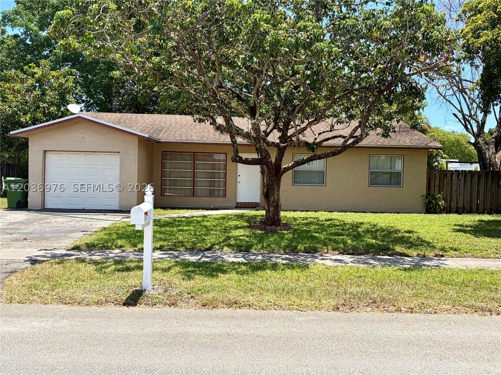 Photo of 731 NW 84th Ave, Pembroke Pines, FL 33024 (MLS # A12036976)