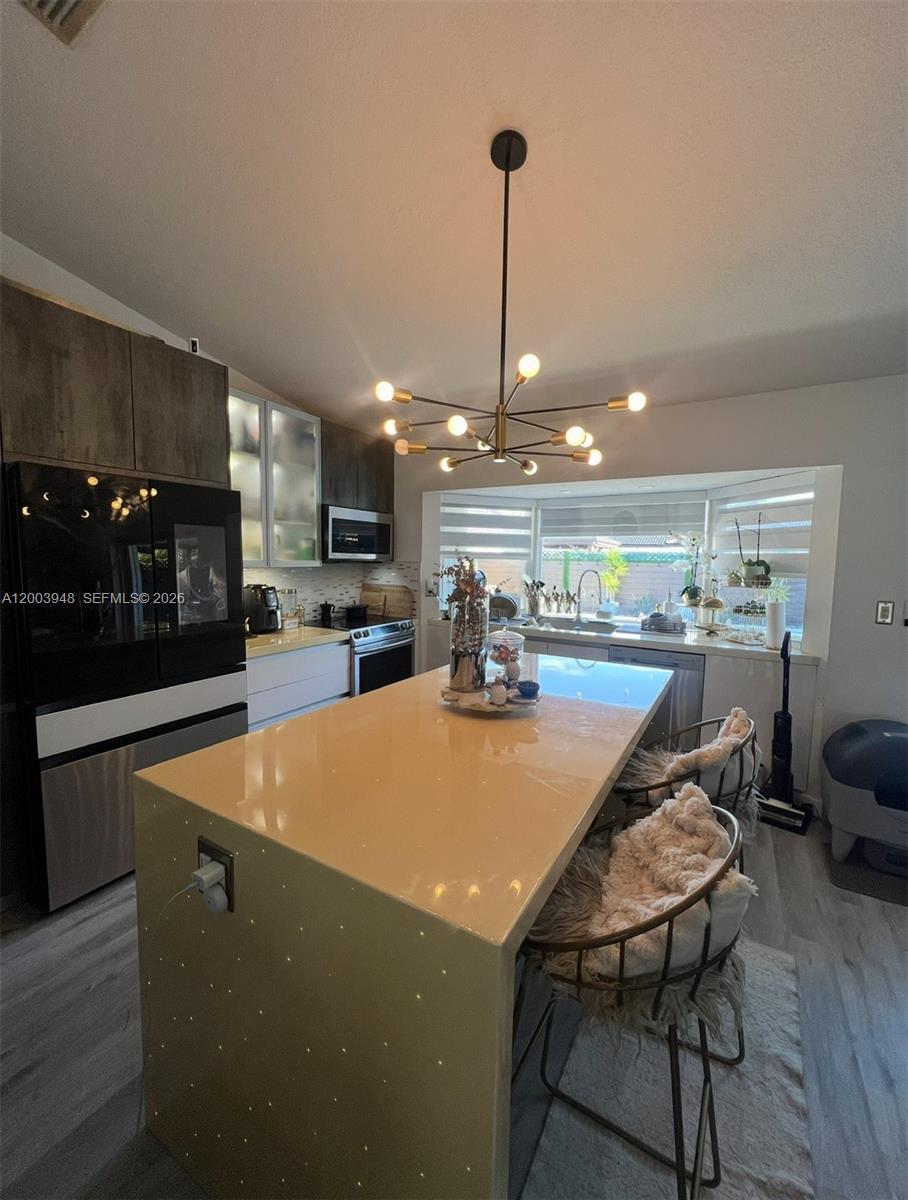 KENDALL FAMILY ESTATES PH - Residential