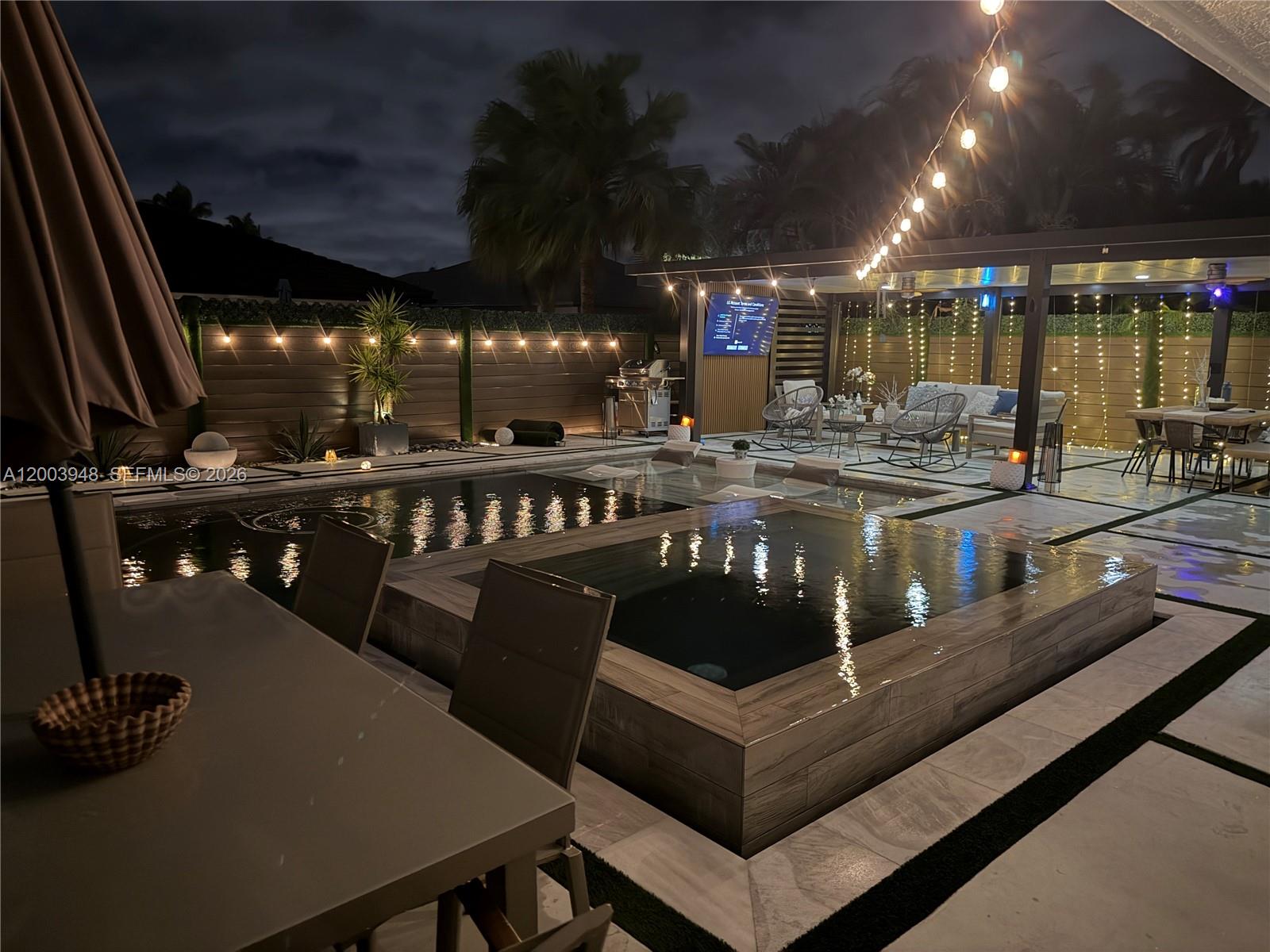 KENDALL FAMILY ESTATES PH - Residential