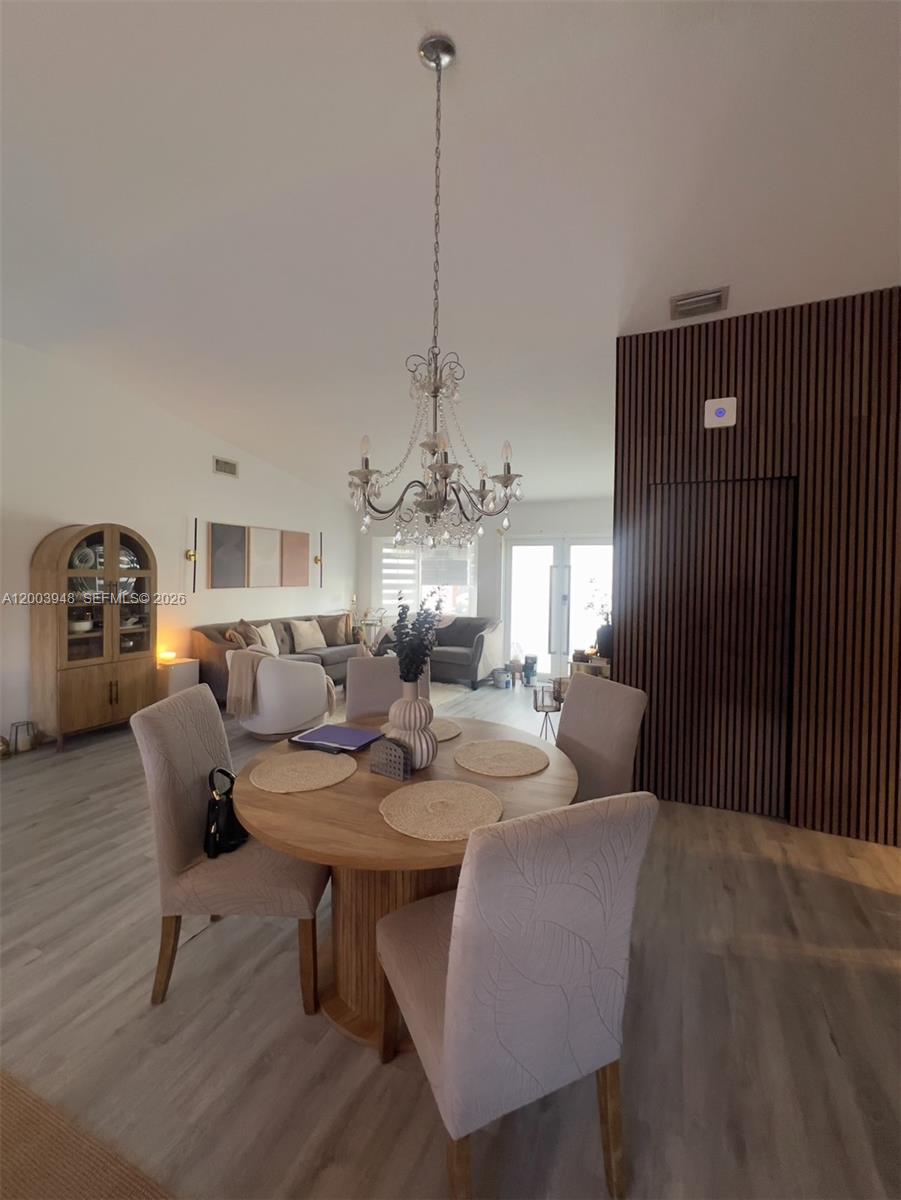 KENDALL FAMILY ESTATES PH - Residential