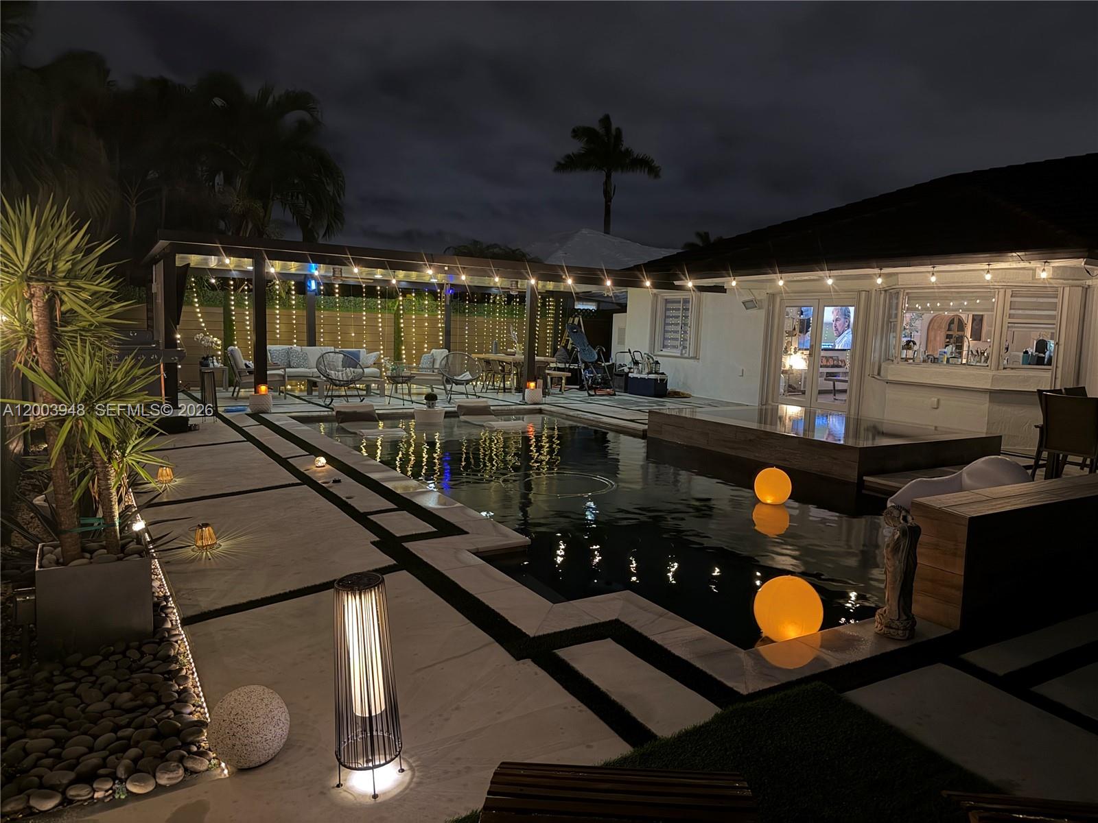 KENDALL FAMILY ESTATES PH - Residential