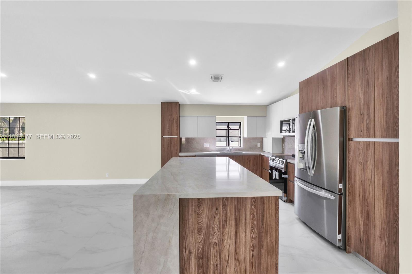 PINE RIDGE - Residential