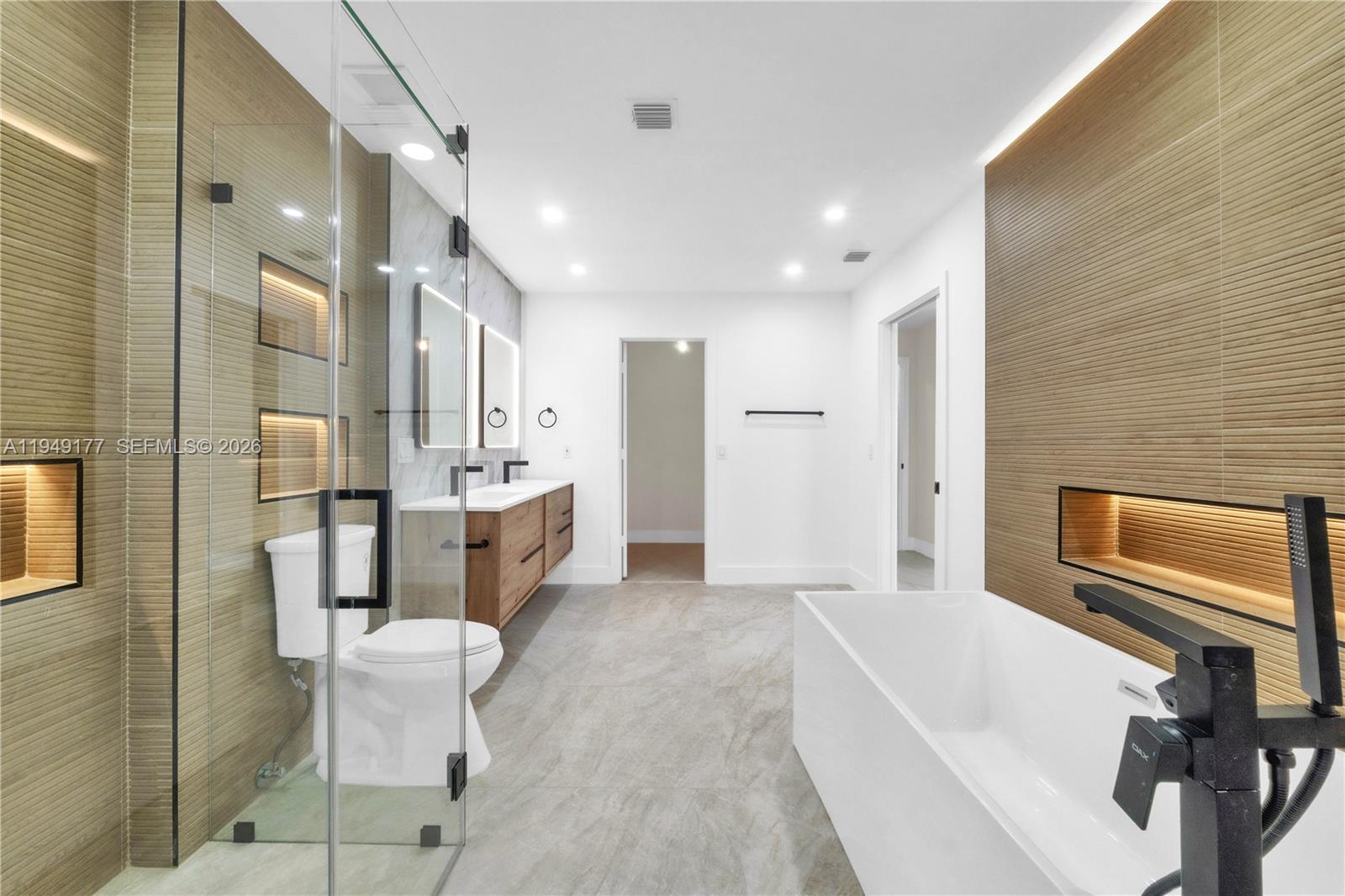 PINE RIDGE - Residential