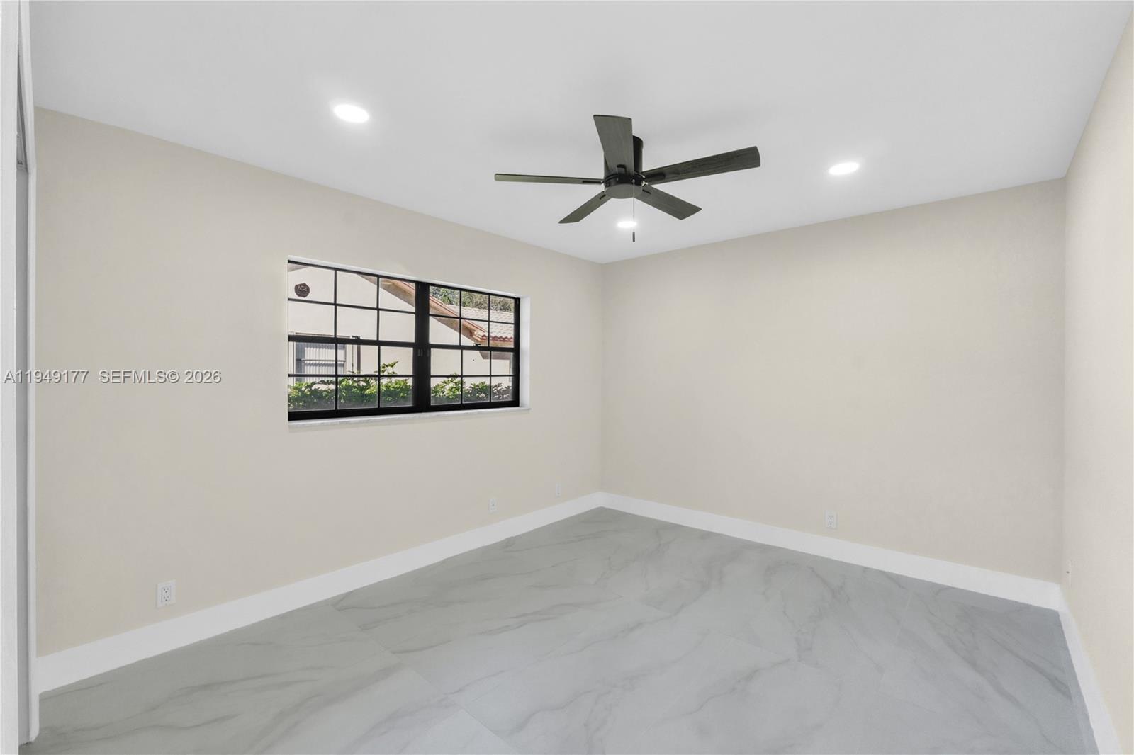 PINE RIDGE - Residential