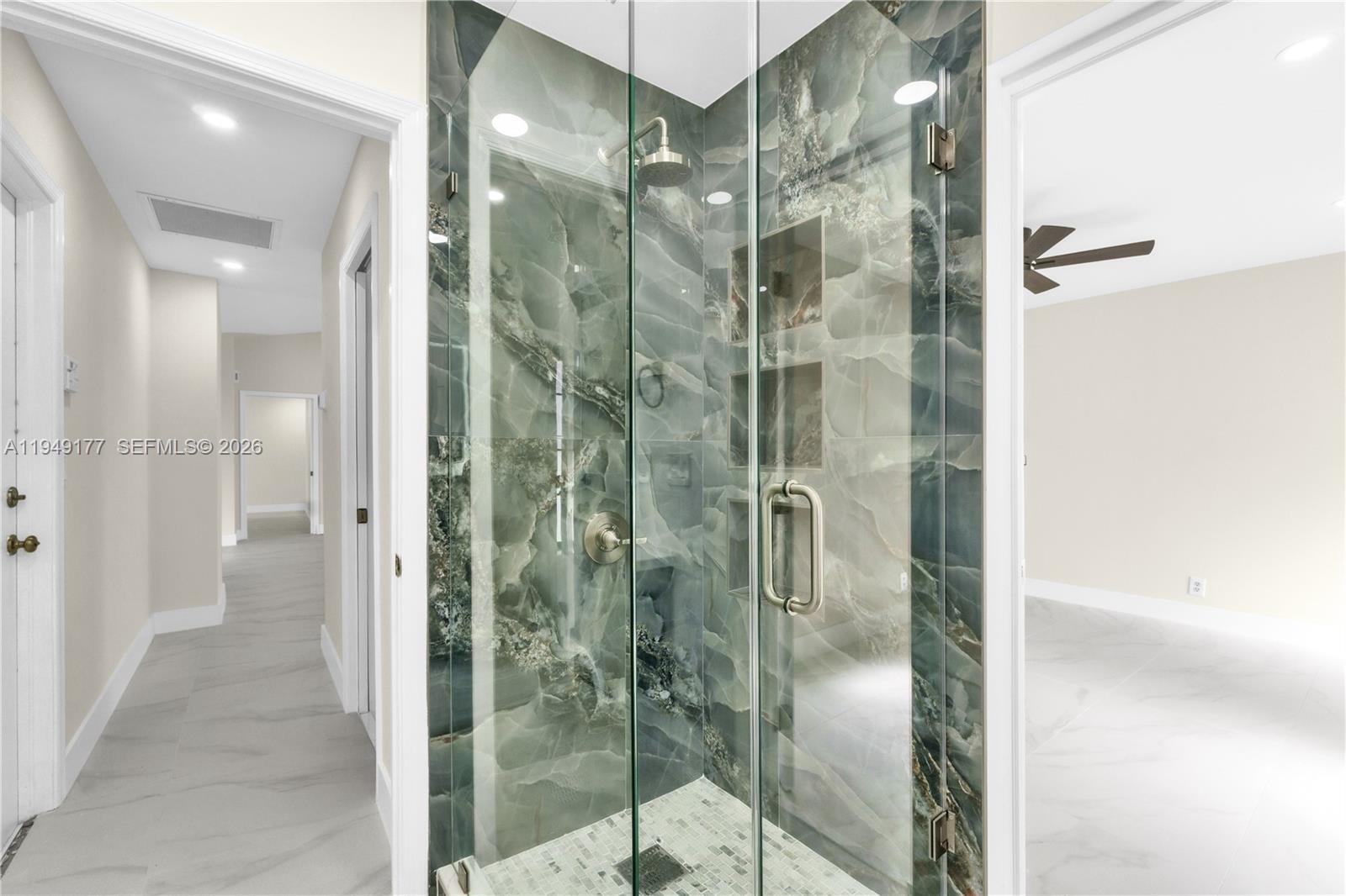 PINE RIDGE - Residential