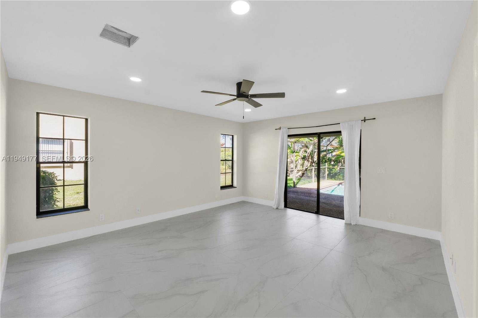 PINE RIDGE - Residential