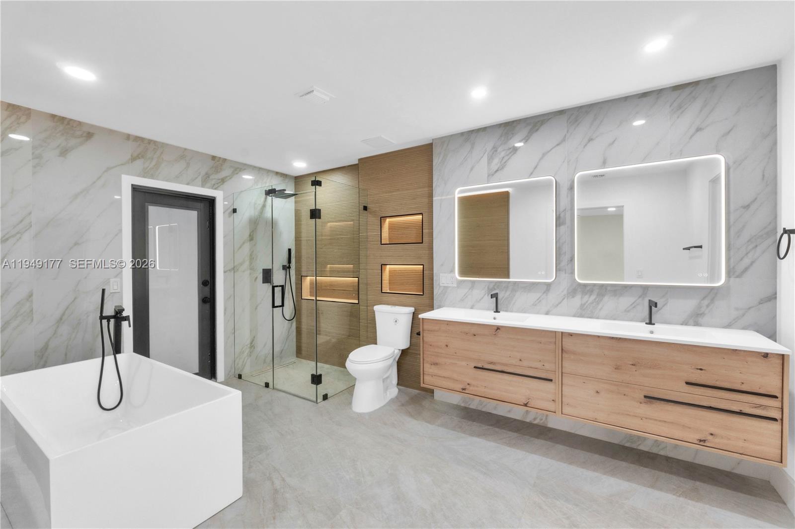 PINE RIDGE - Residential