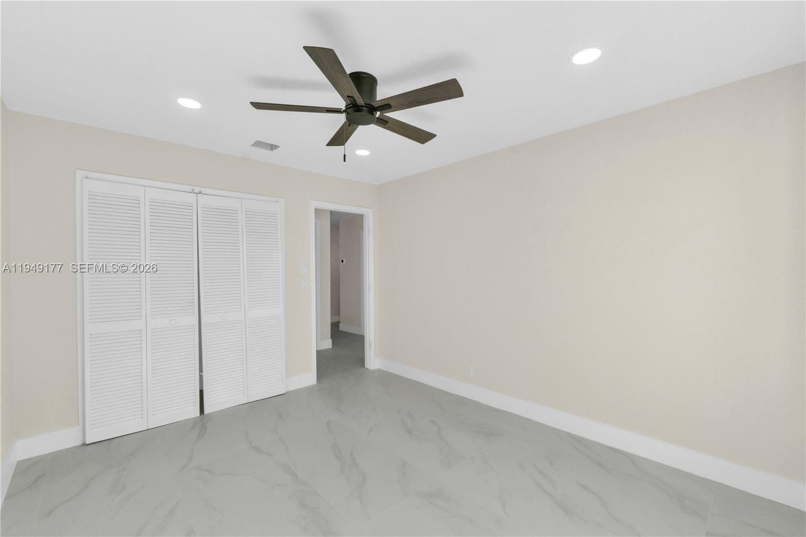 PINE RIDGE - Residential