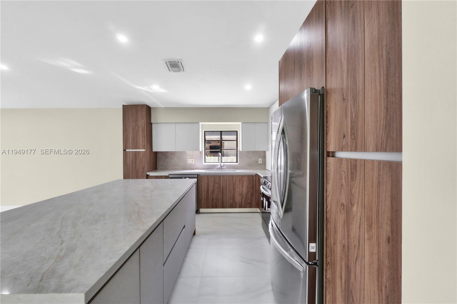 PINE RIDGE - Residential