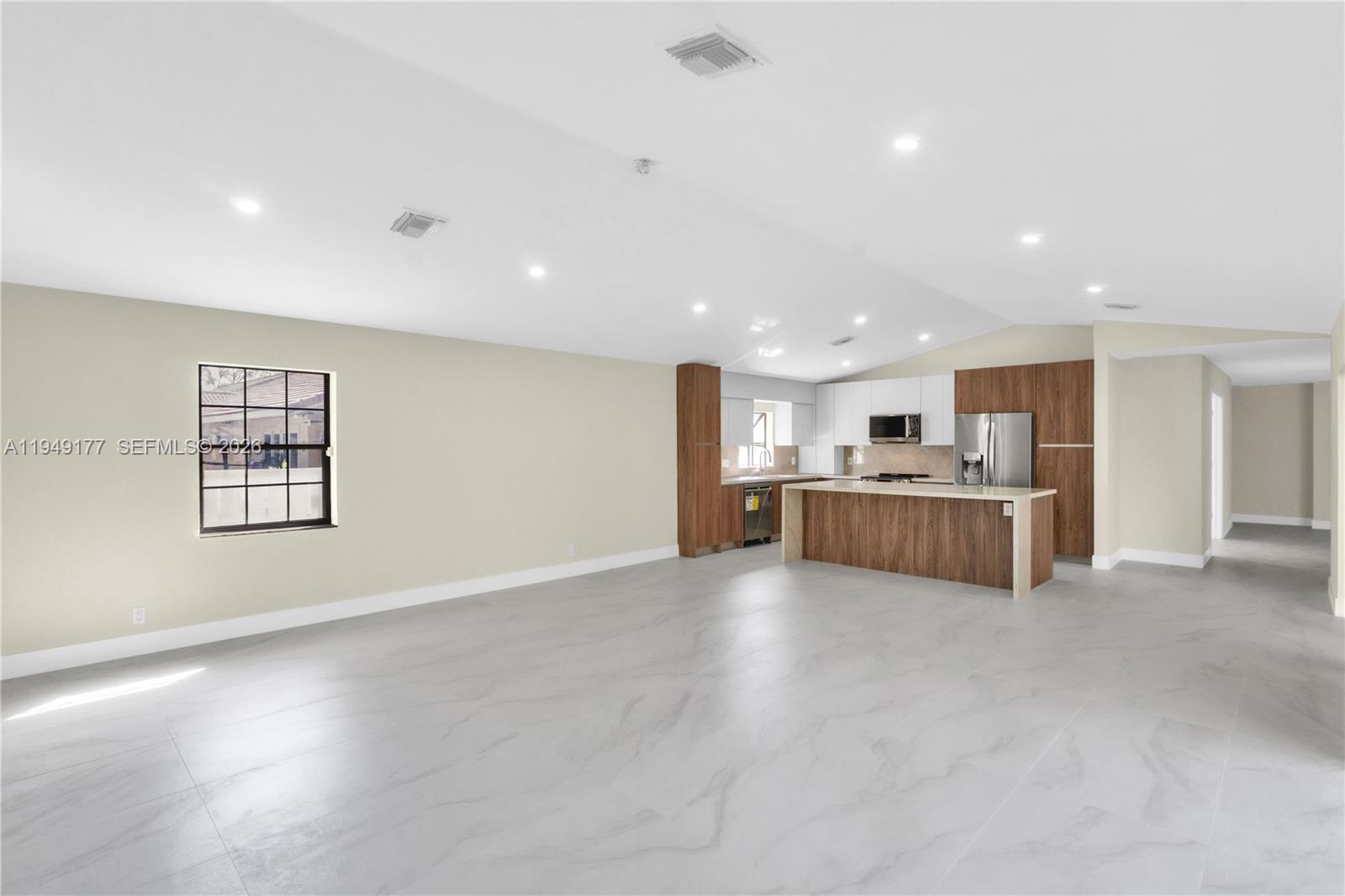 PINE RIDGE - Residential