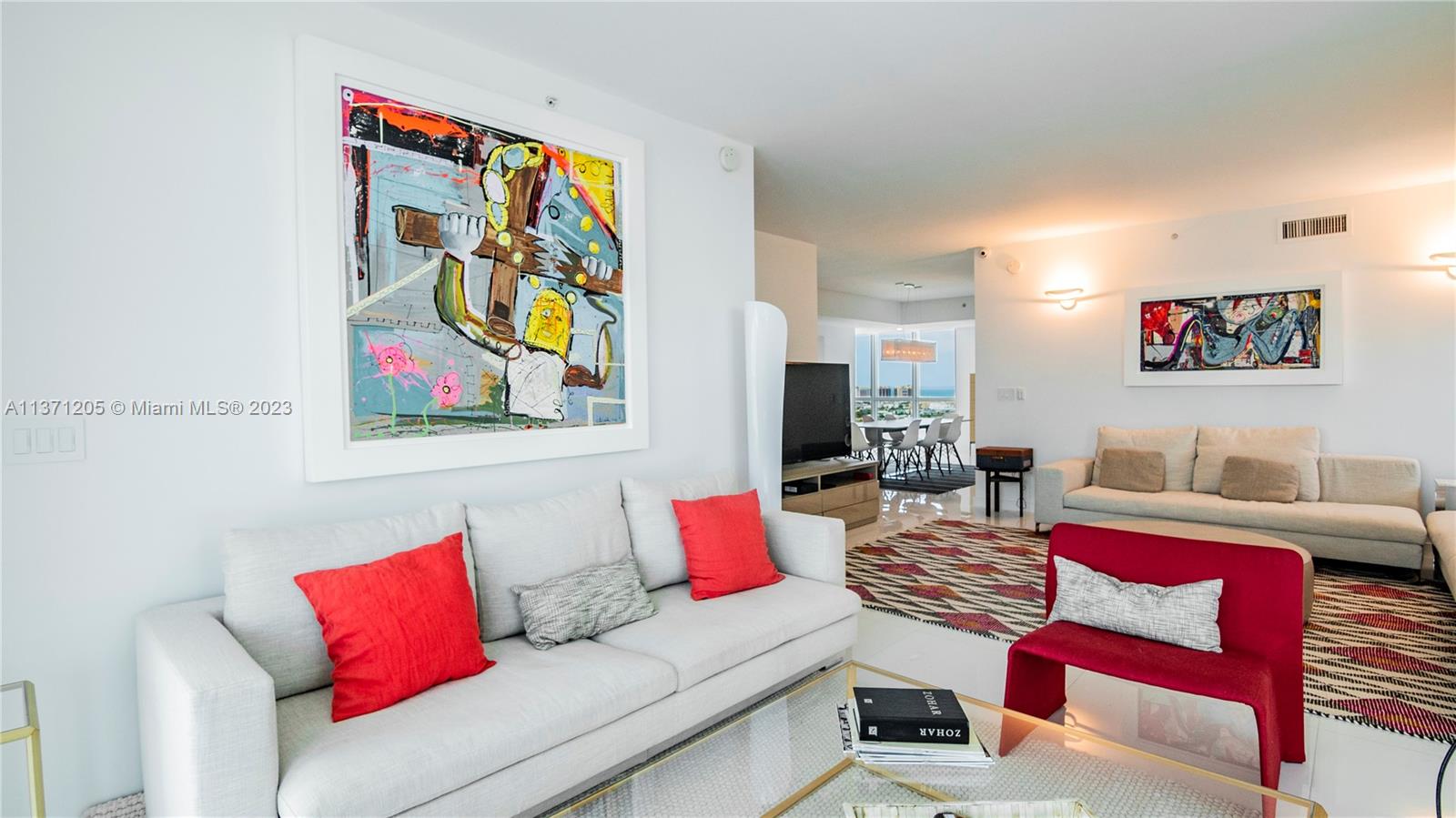 THE BENTLEY BAY CONDO - Residential