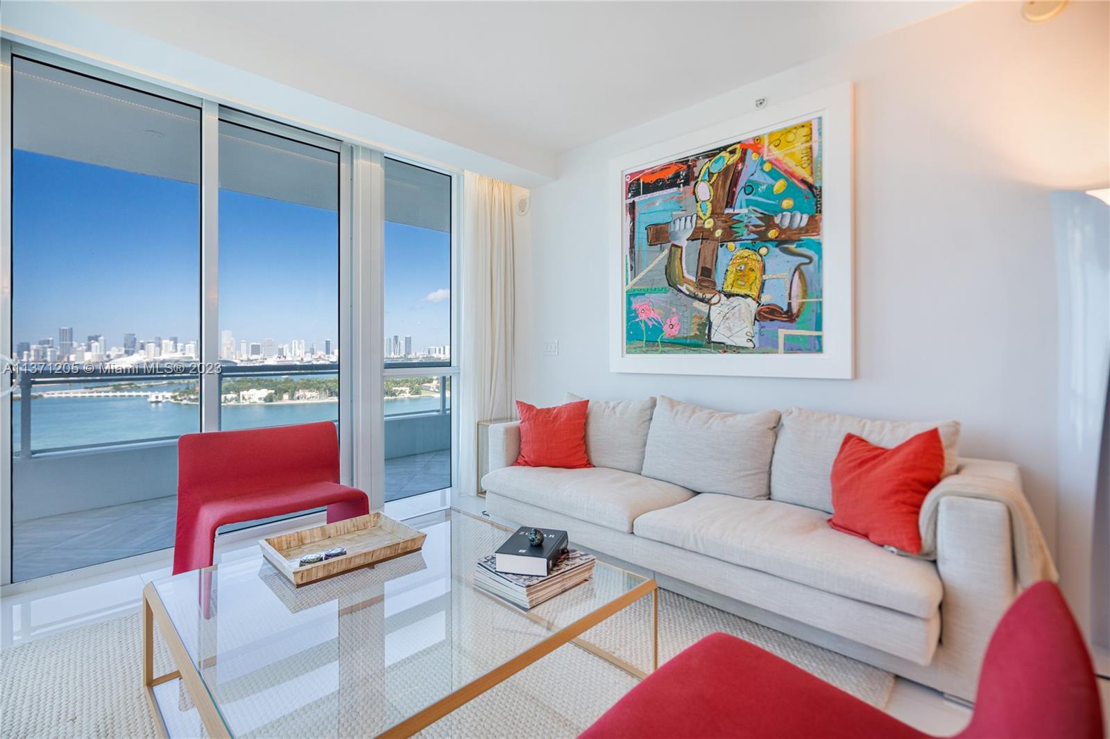 THE BENTLEY BAY CONDO - Residential