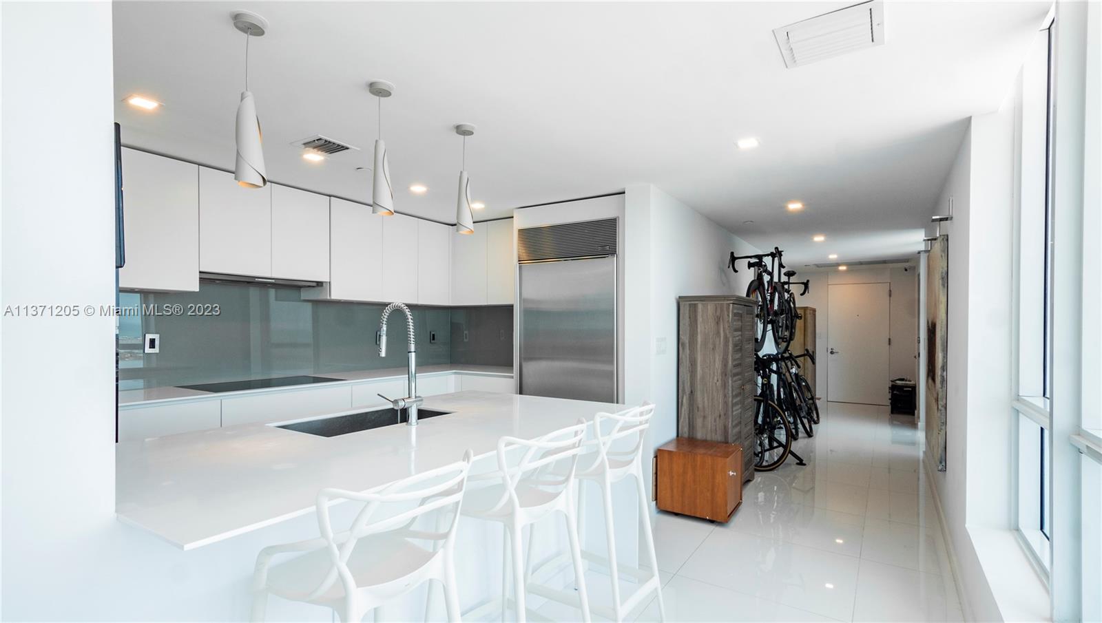 THE BENTLEY BAY CONDO - Residential