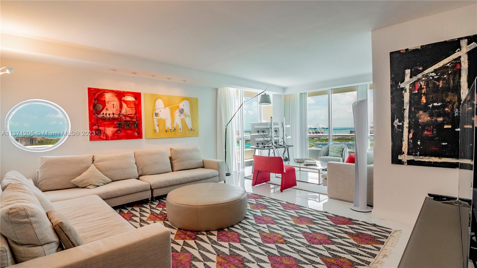 THE BENTLEY BAY CONDO - Residential