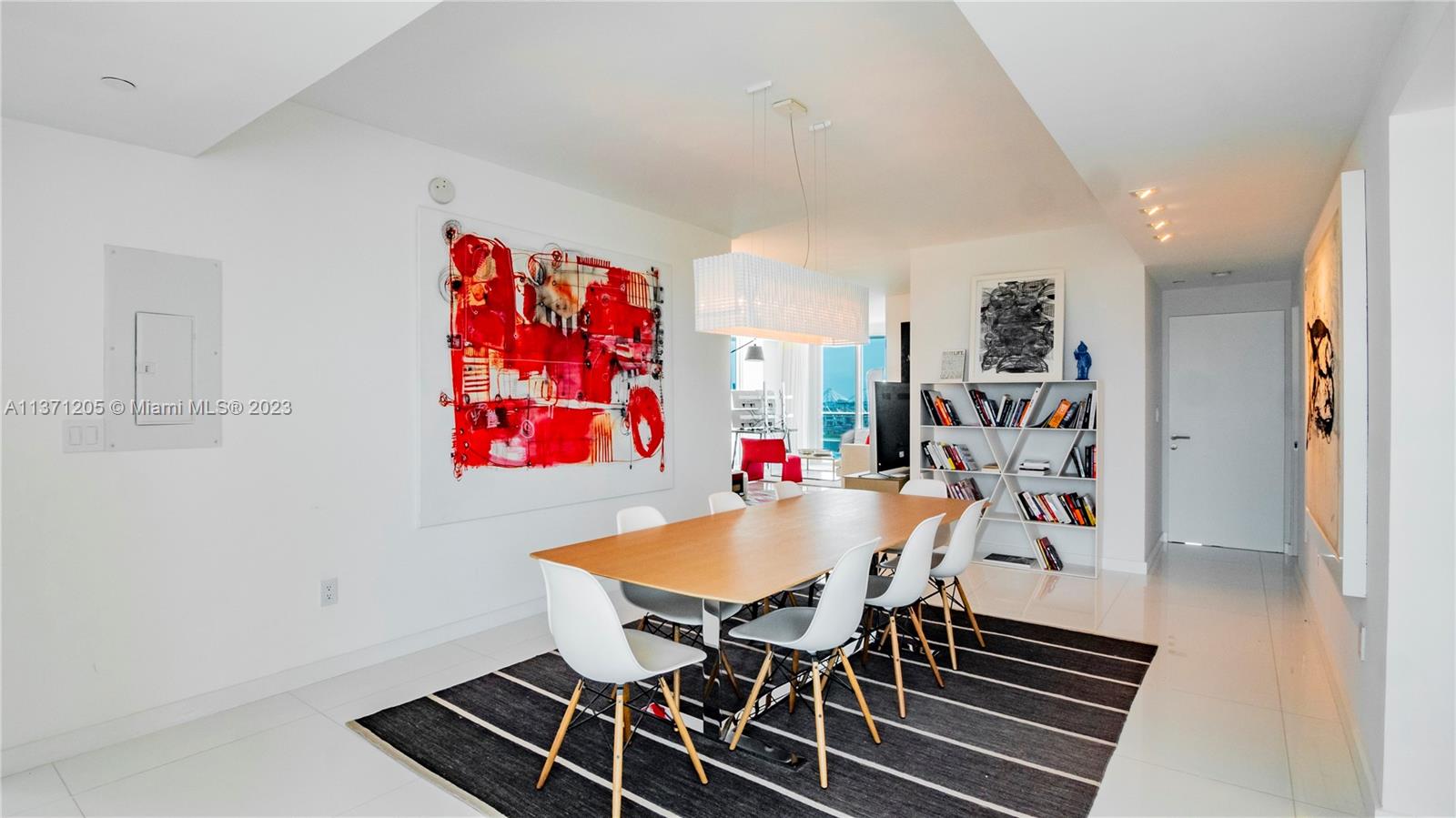 THE BENTLEY BAY CONDO - Residential