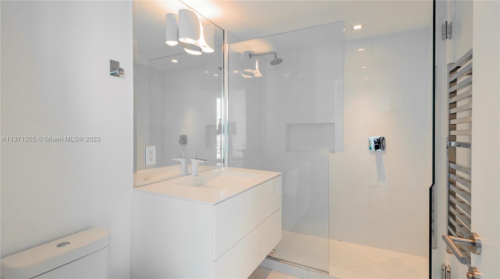 THE BENTLEY BAY CONDO - Residential