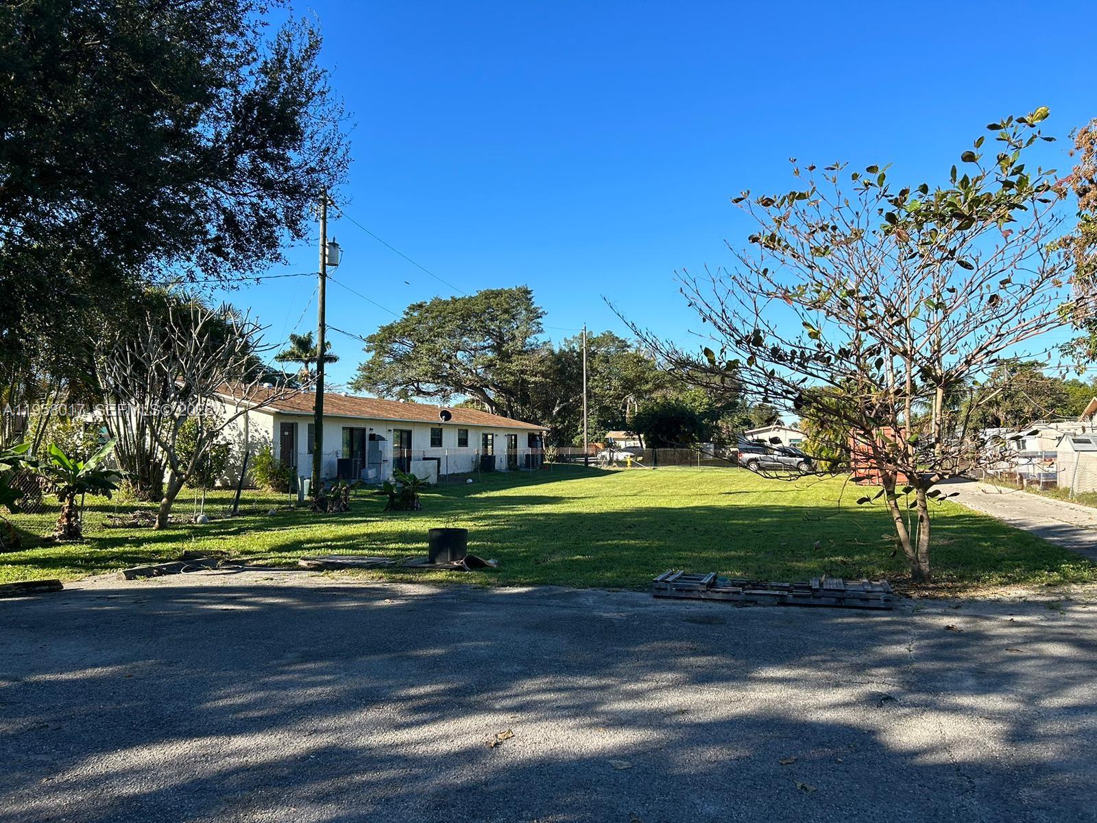 FIRST ADDITION TO CANAL G - Residential Lease