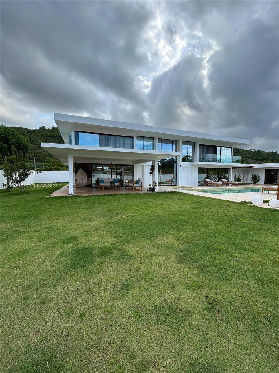 El Cosón - Residential