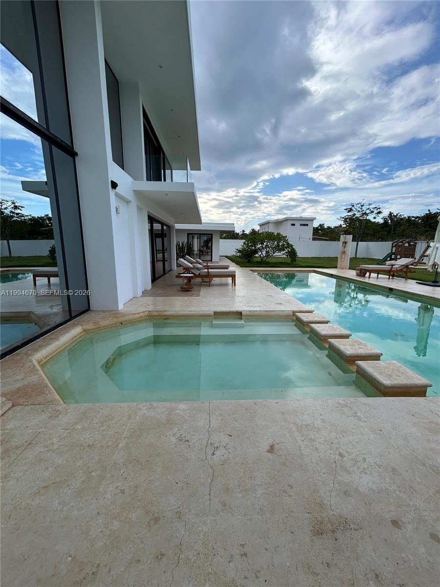 El Cosón - Residential