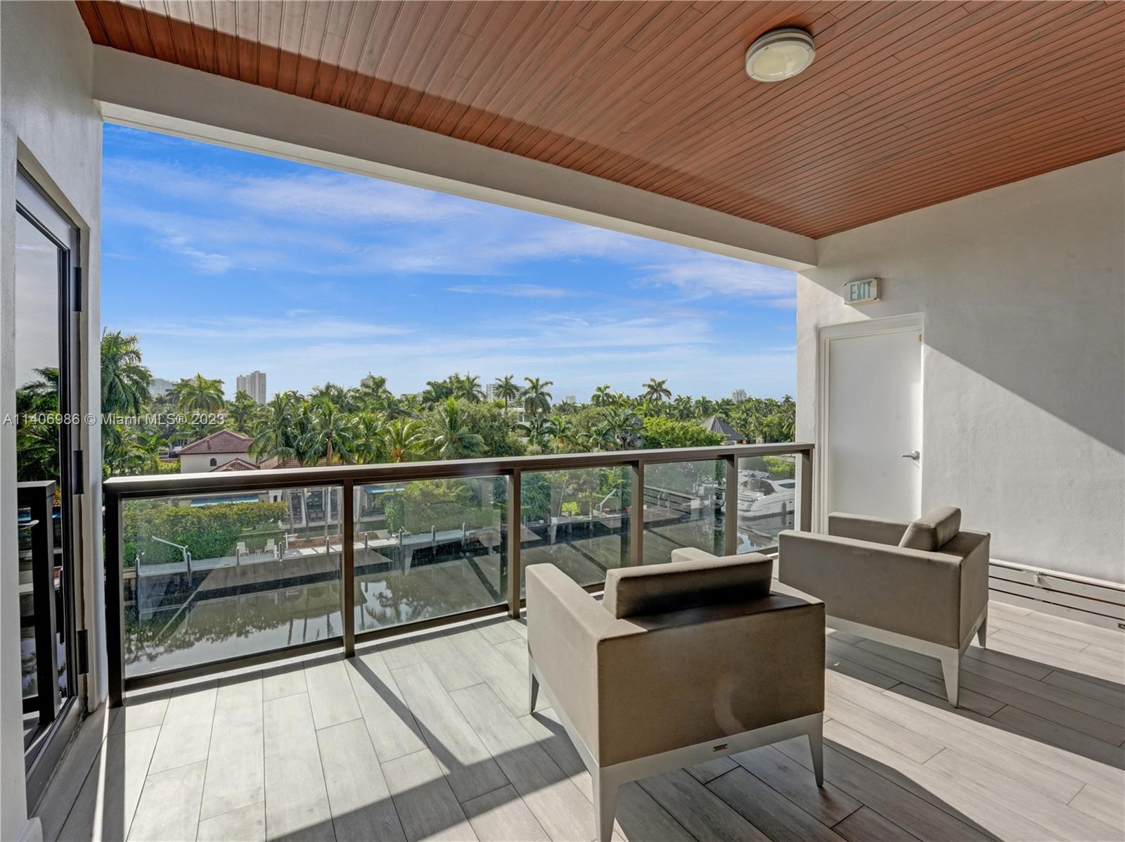 AQUALUNA LAS OLAS CONDO - Residential