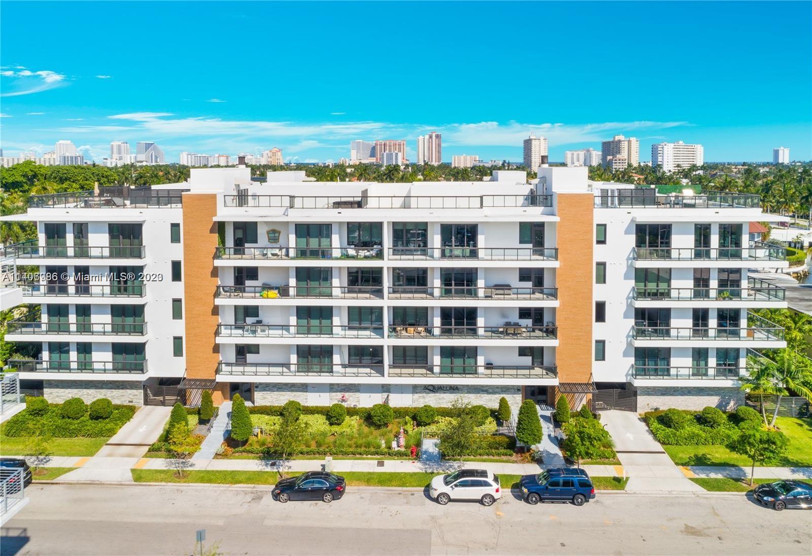 AQUALUNA LAS OLAS CONDO - Residential