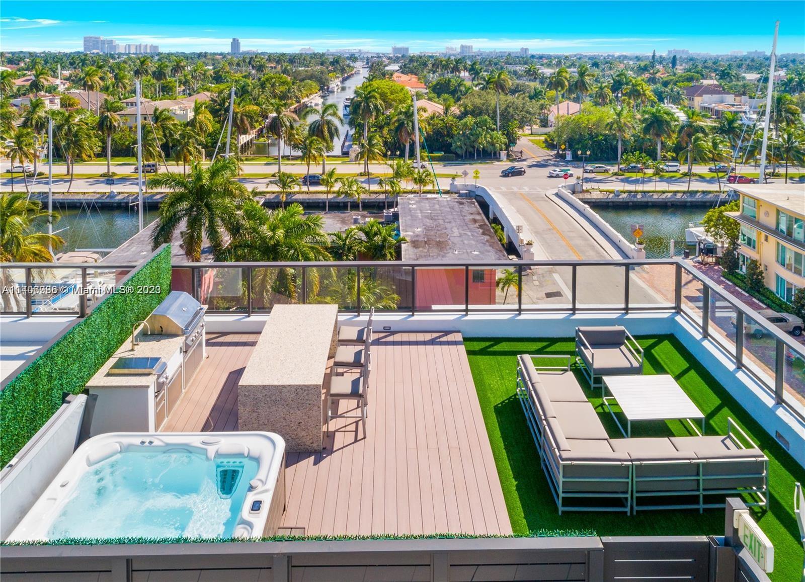 AQUALUNA LAS OLAS CONDO - Residential