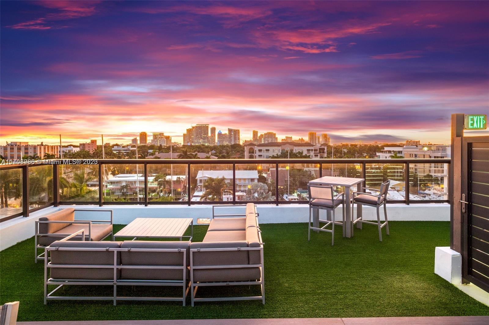 AQUALUNA LAS OLAS CONDO - Residential