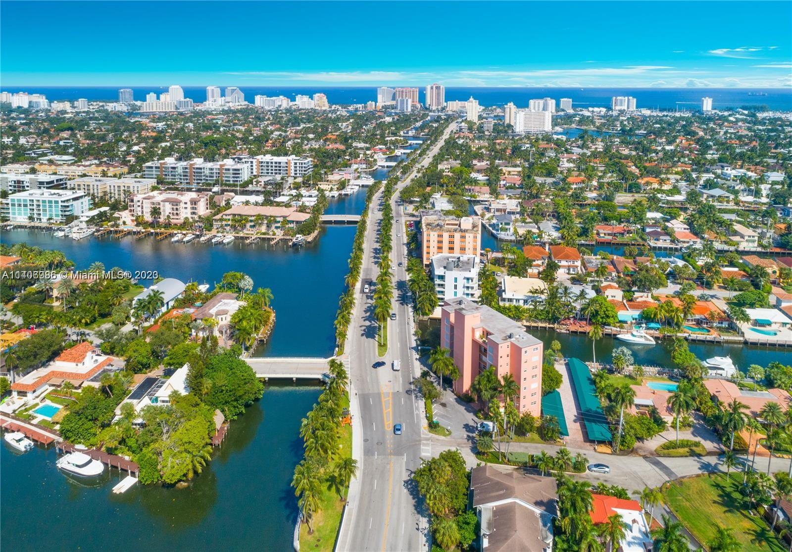 AQUALUNA LAS OLAS CONDO - Residential