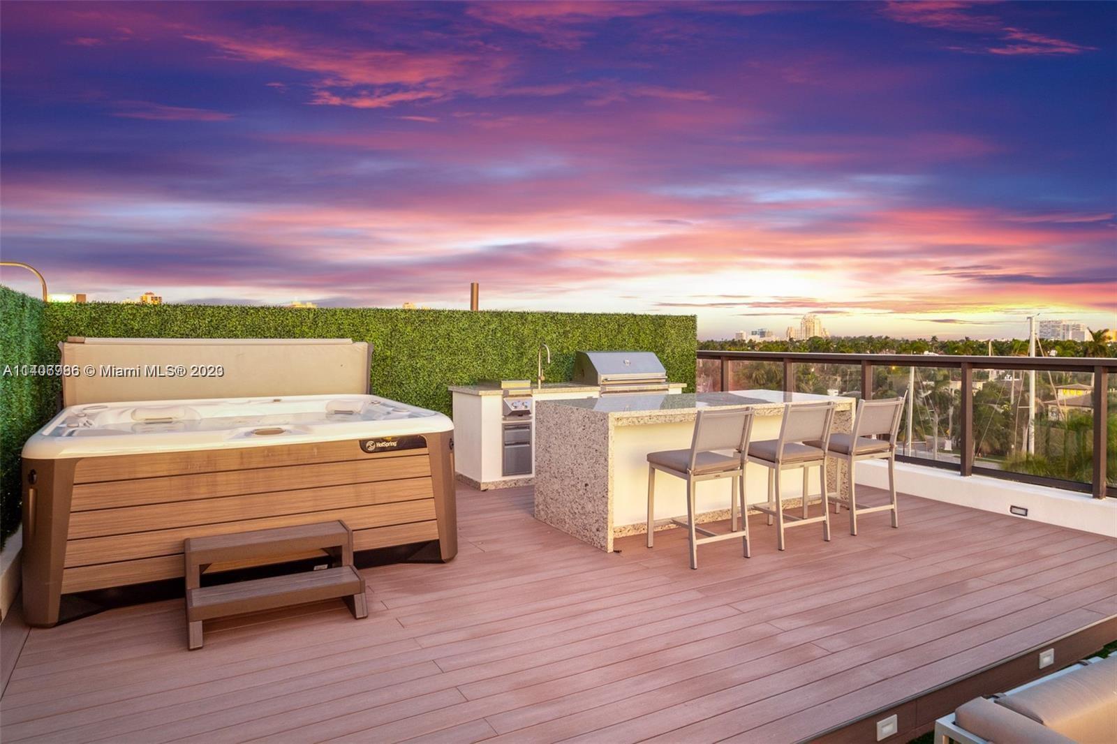 AQUALUNA LAS OLAS CONDO - Residential