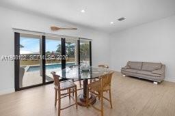 SUMMERS COVE - Residential