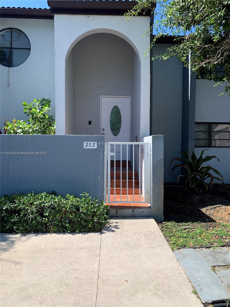 9033 Sw 123rd Ct 203, Miami, Broward County, Florida - 2 Bedrooms  
2 Bathrooms - 