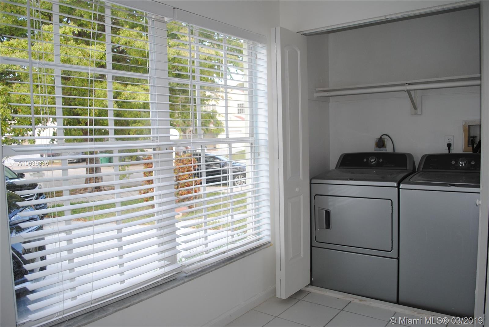 DEERWOOD PART IV - Residential Lease