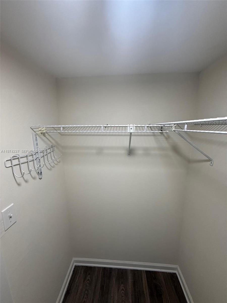 BAYSHORE BATH & TENNIS CLU - Residential