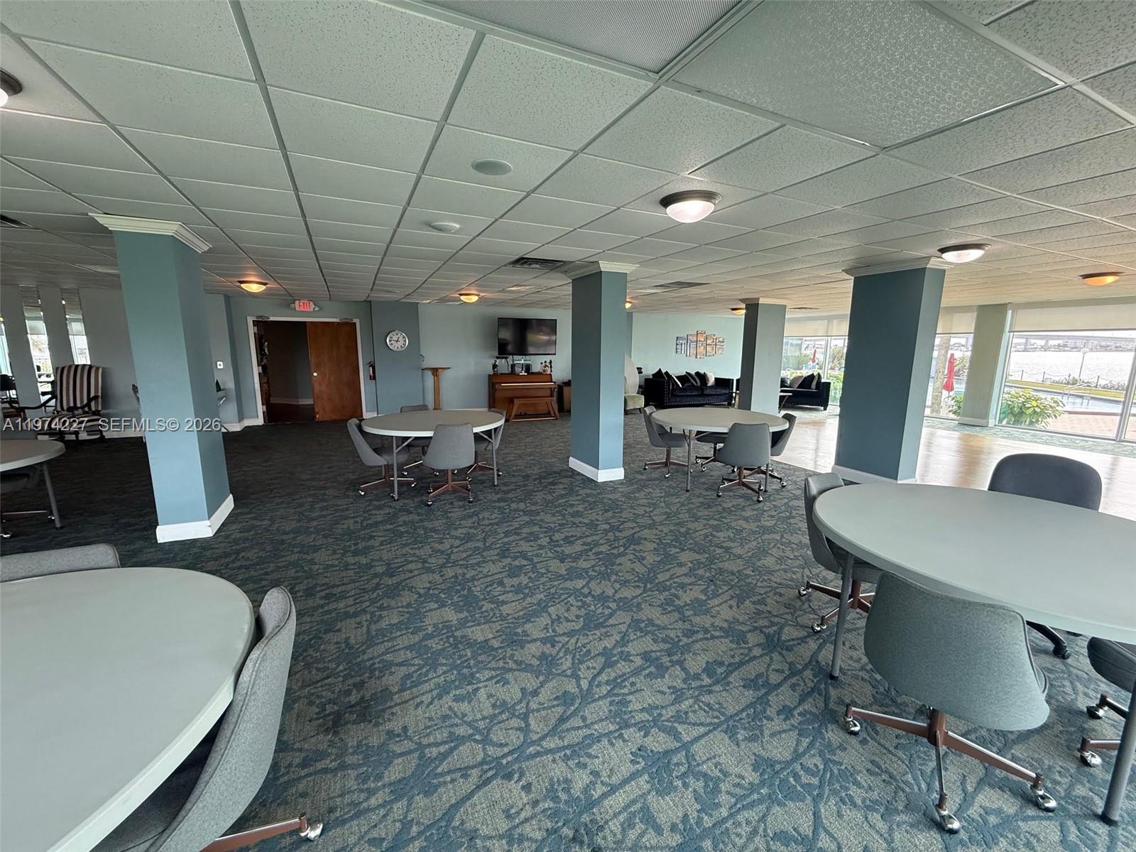 BAYSHORE BATH & TENNIS CLU - Residential