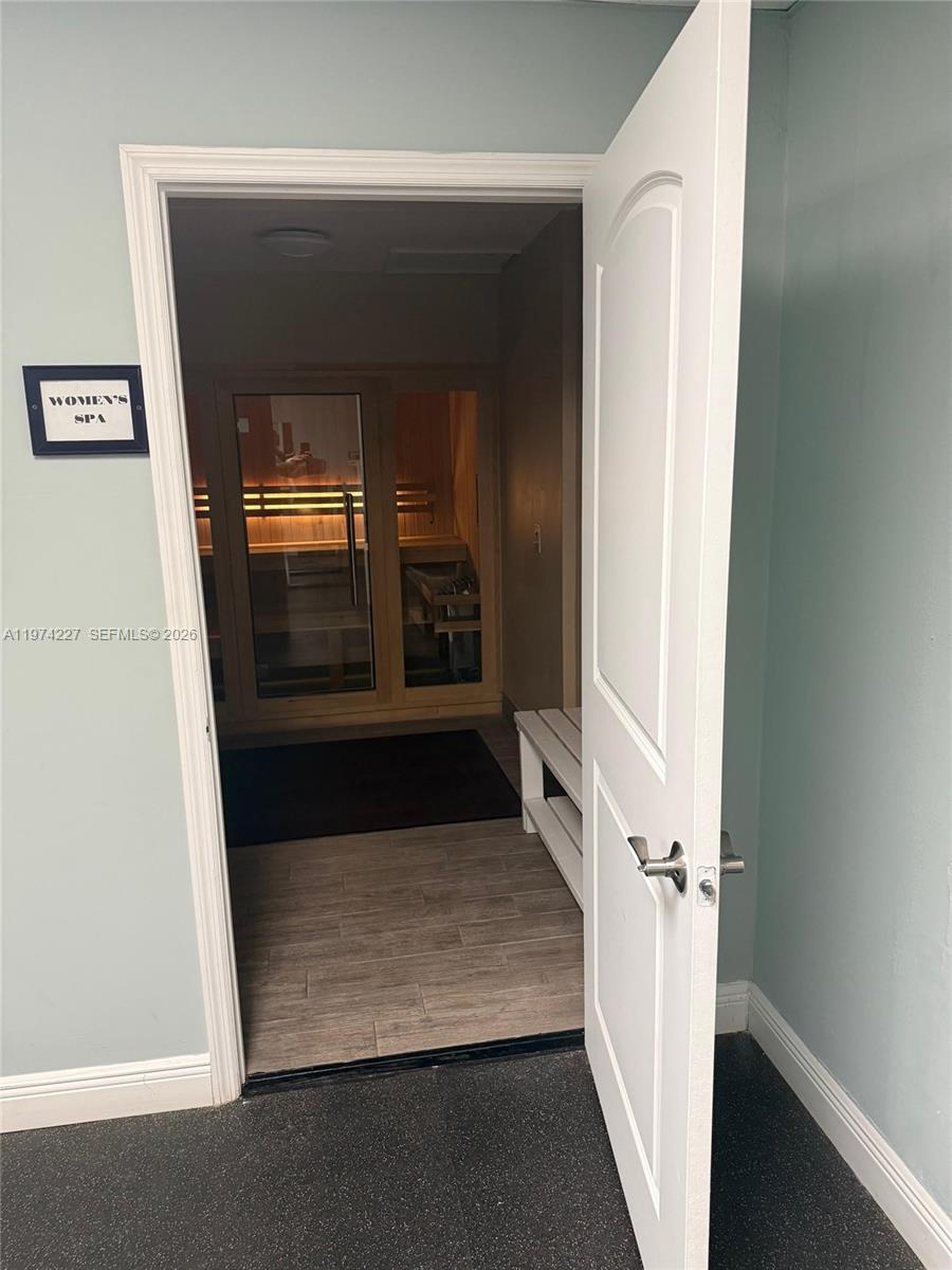 BAYSHORE BATH & TENNIS CLU - Residential