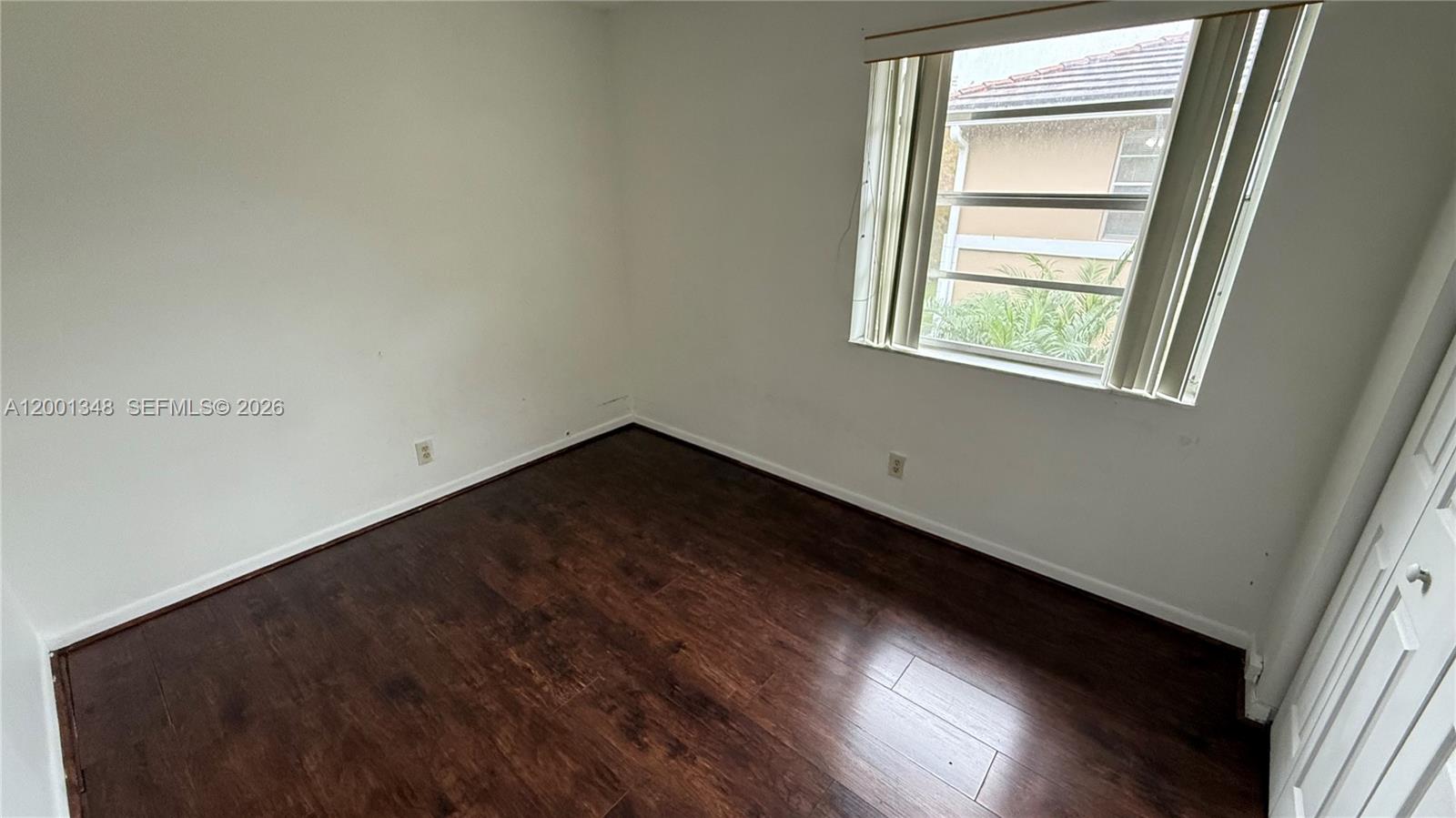 LAKEWOOD VILLAGE - Residential