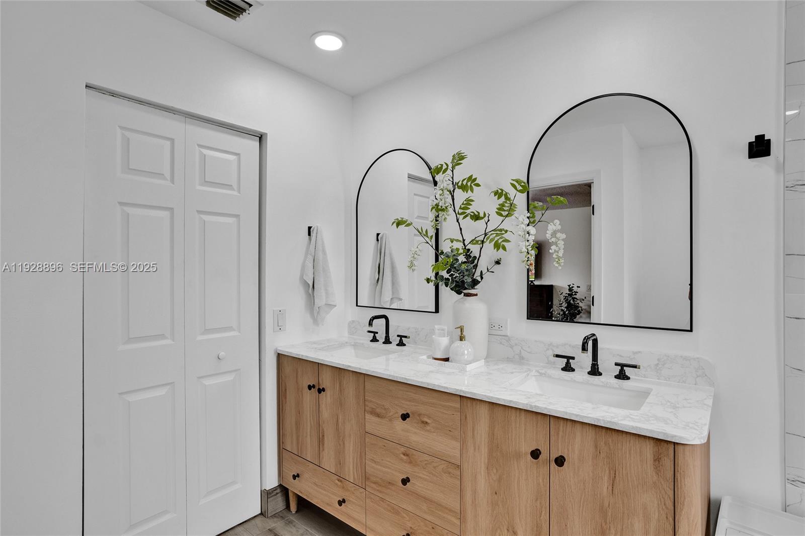 SECTOR 2-PARCELS 1 2 3 4 - Residential Lease