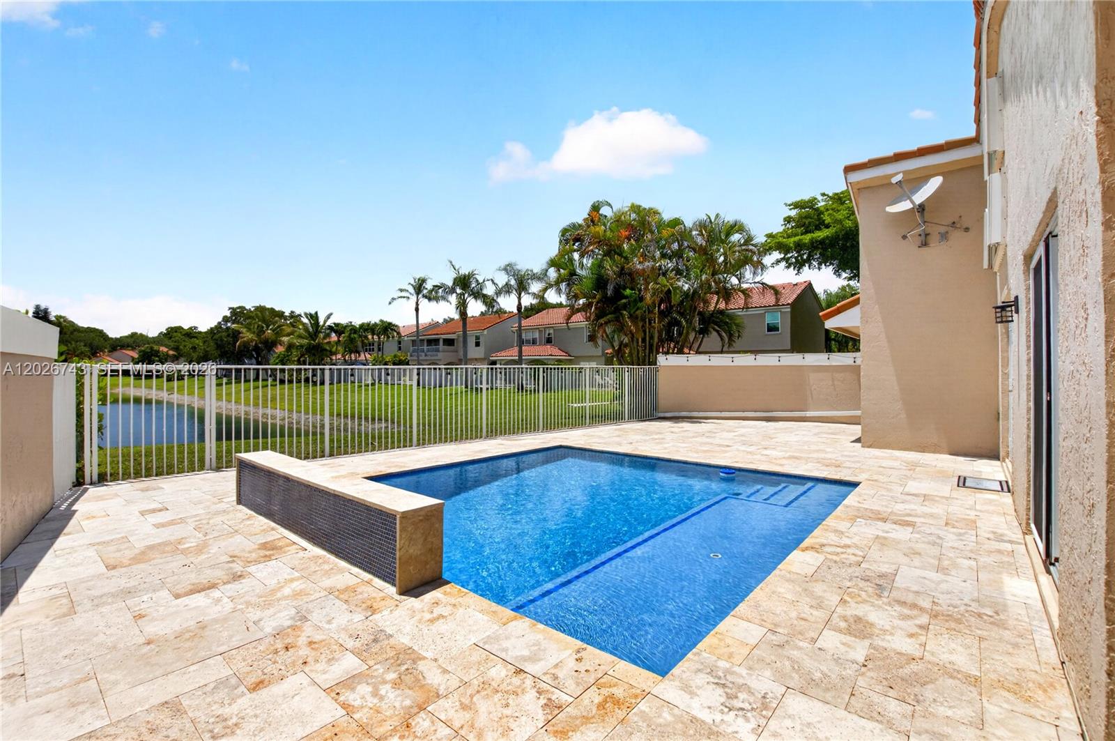 PALMETTO PARK WOODS - Residential