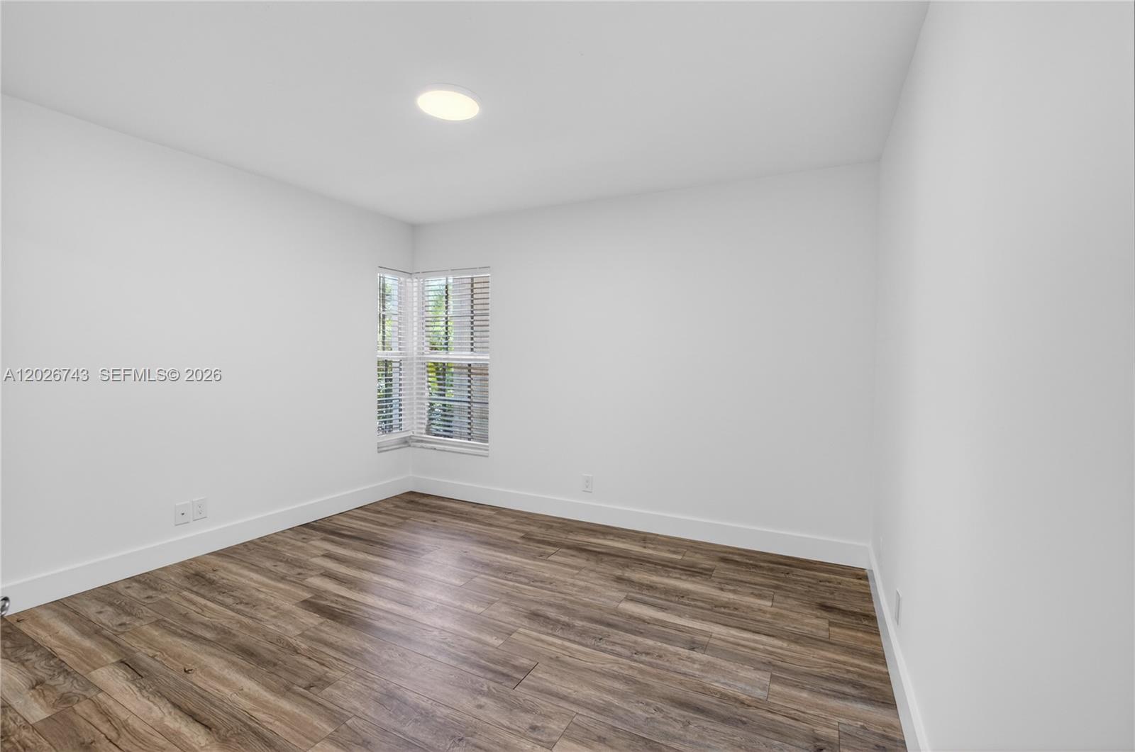 PALMETTO PARK WOODS - Residential