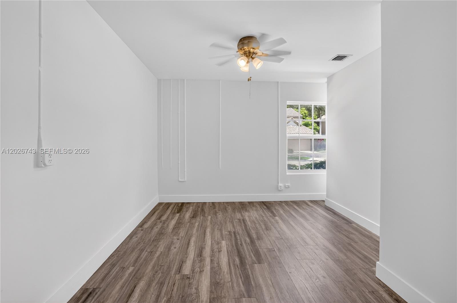 PALMETTO PARK WOODS - Residential
