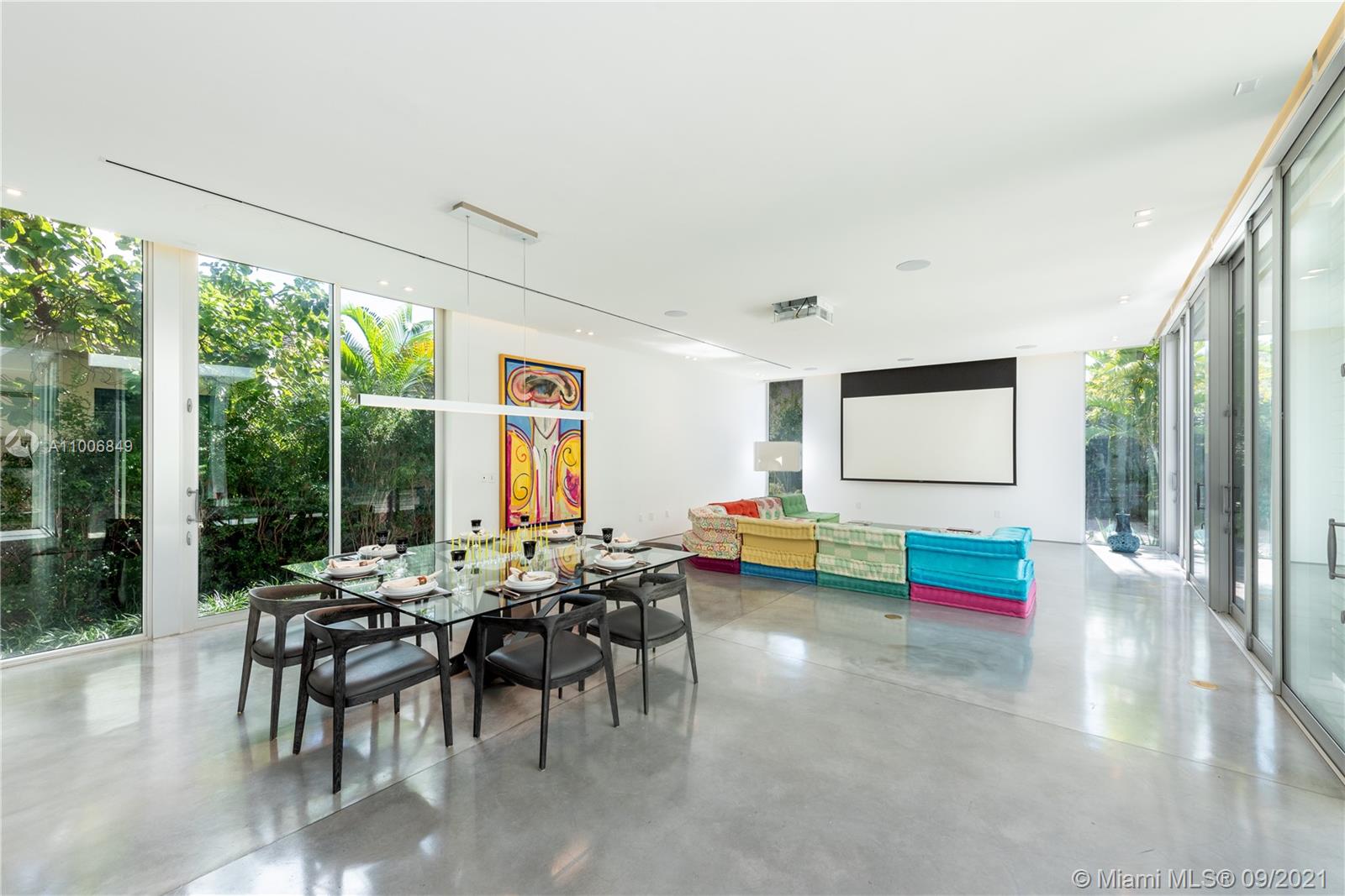 BAY HEIGHTS - Residential