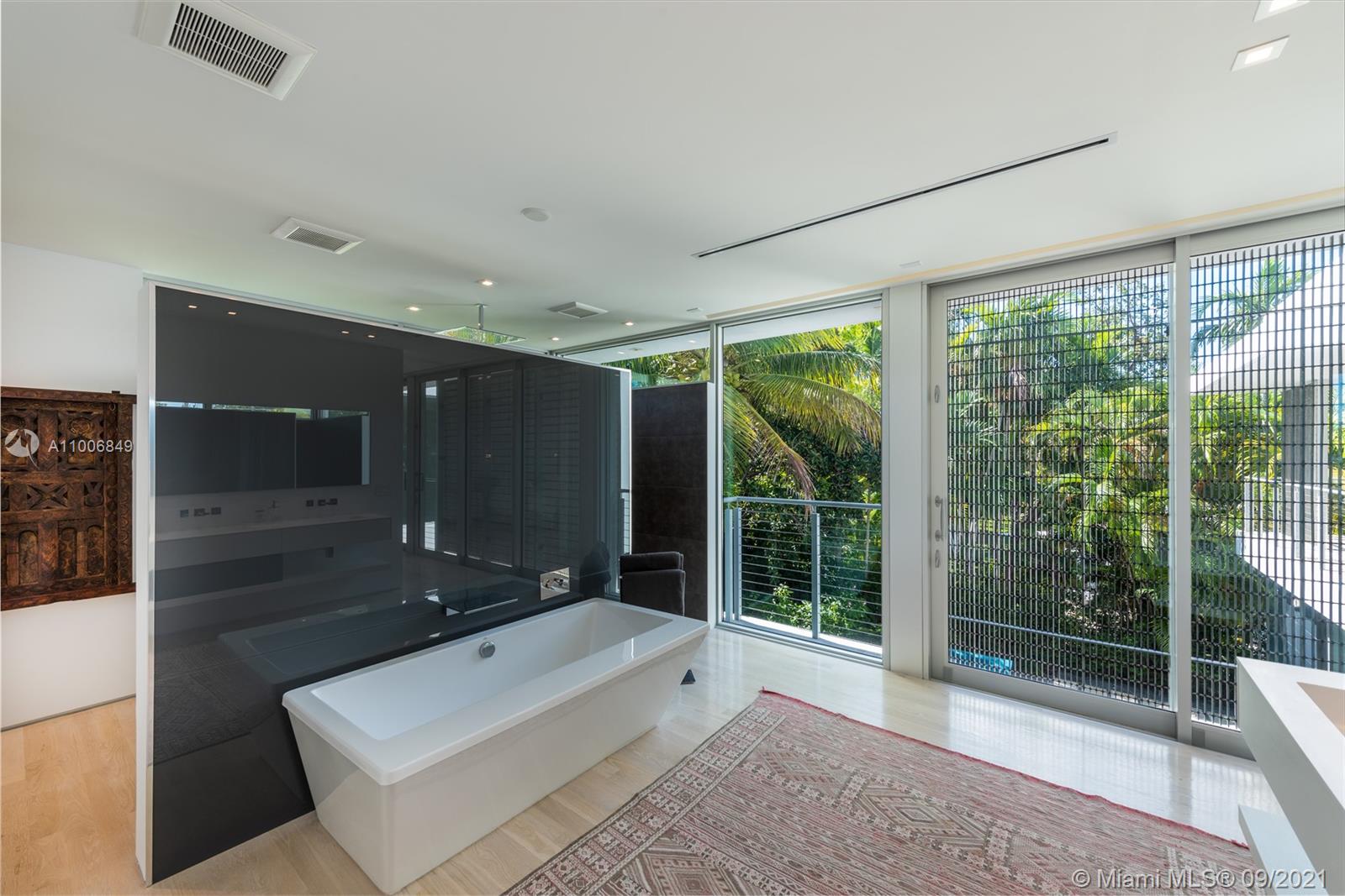 BAY HEIGHTS - Residential