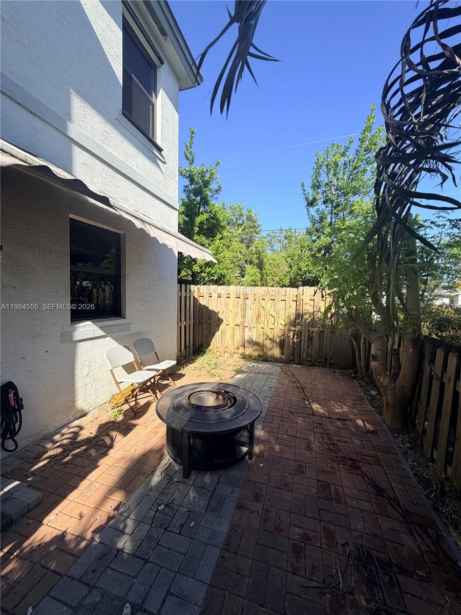 RESERVE AT EDGEWOOD - Residential Lease