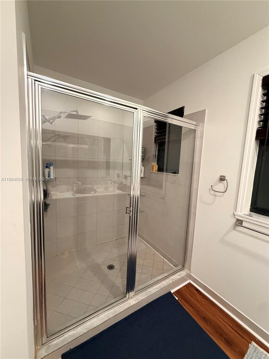 RESERVE AT EDGEWOOD - Residential Lease