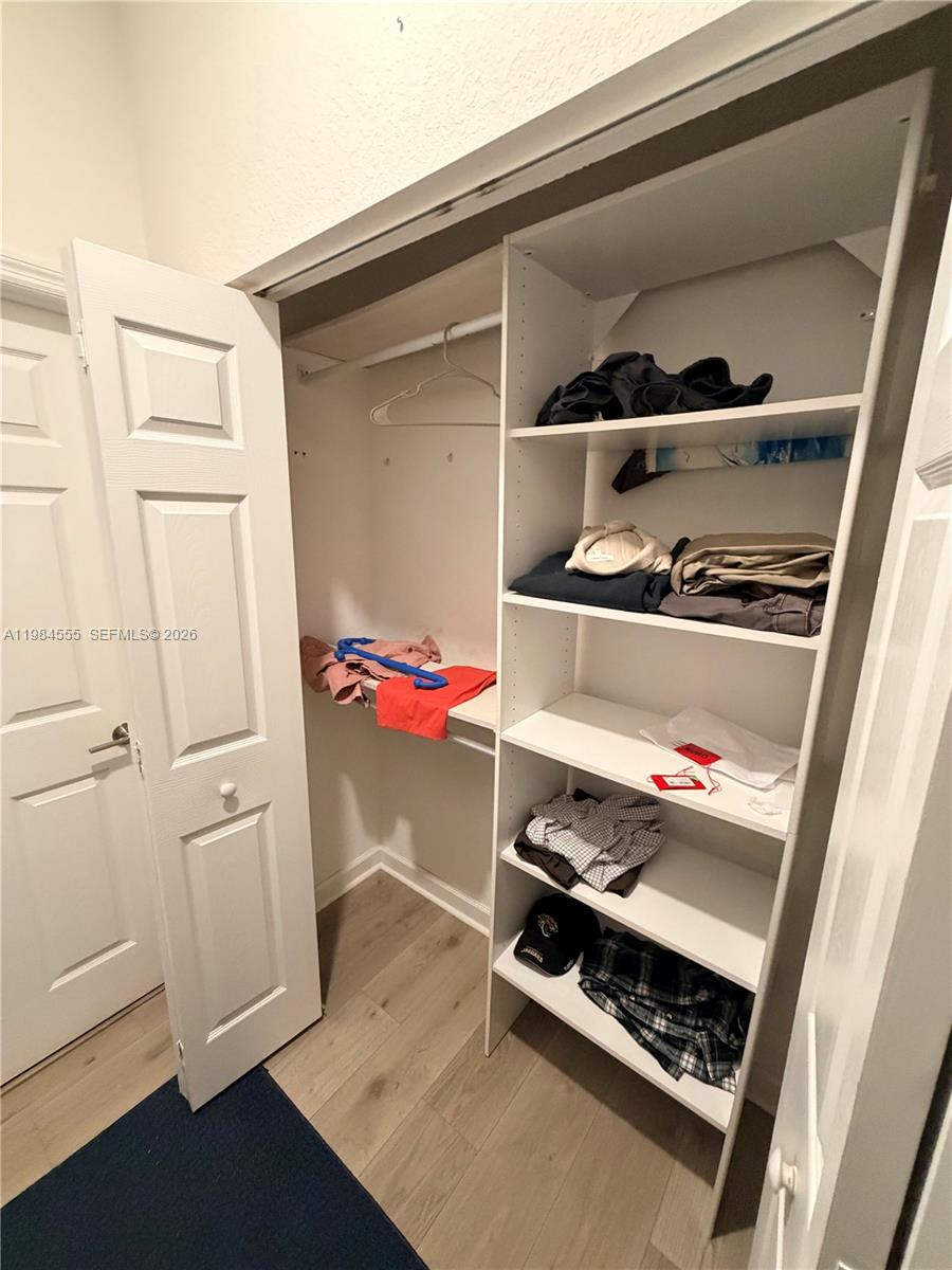 RESERVE AT EDGEWOOD - Residential Lease