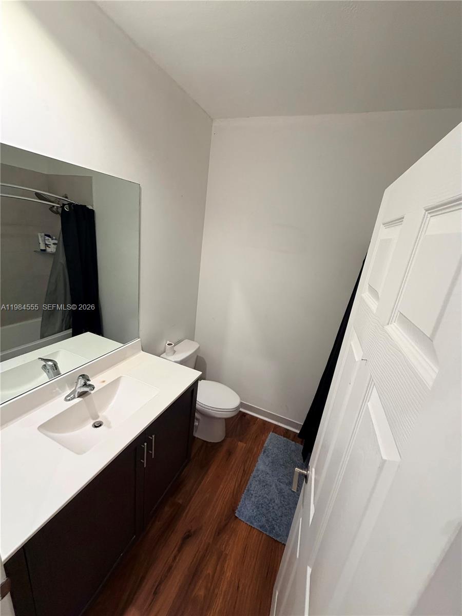 RESERVE AT EDGEWOOD - Residential Lease