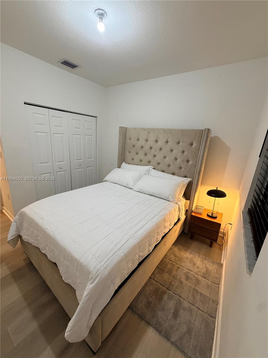 RESERVE AT EDGEWOOD - Residential Lease