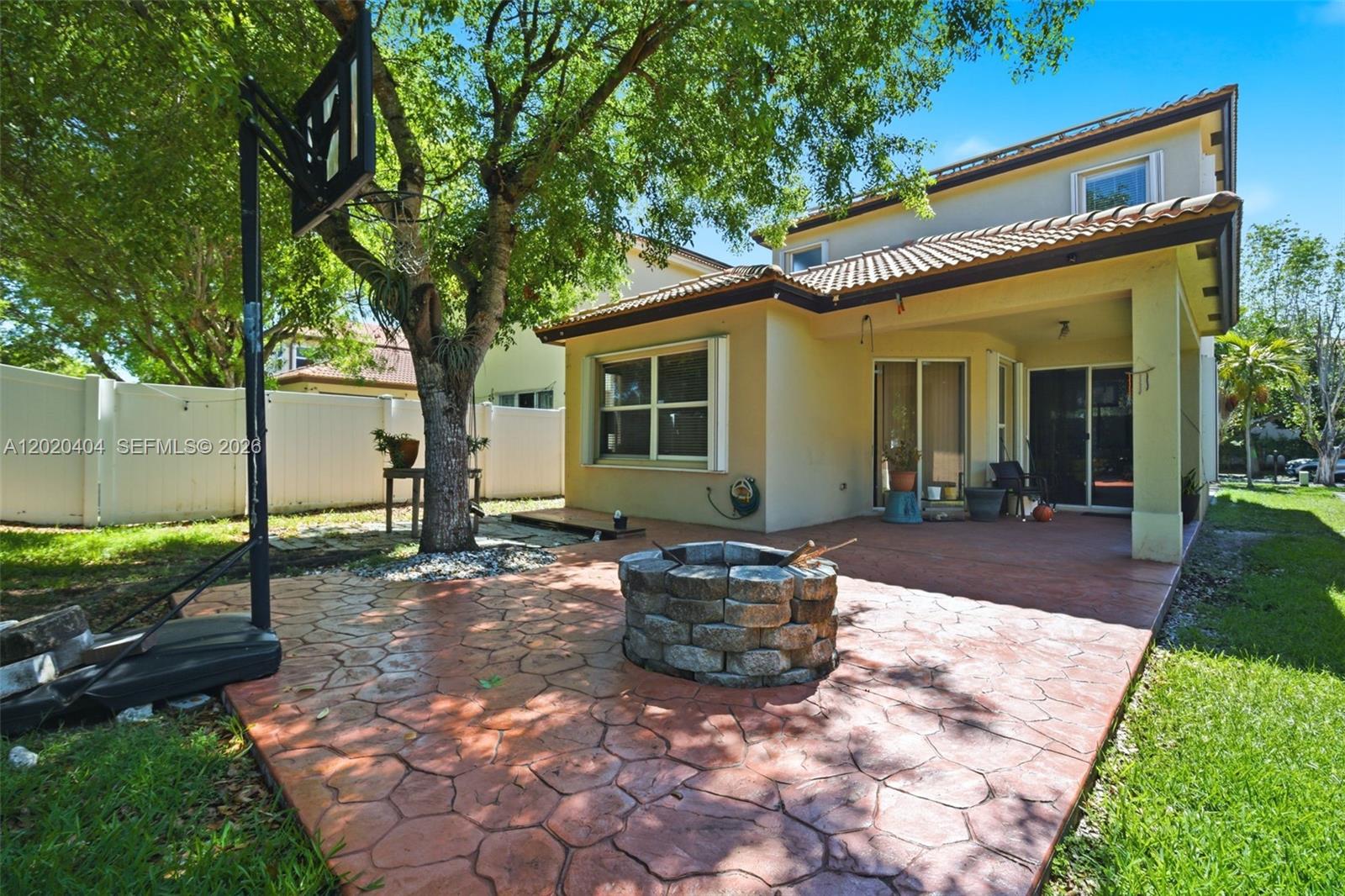 PORTOFINO POINTE - Residential