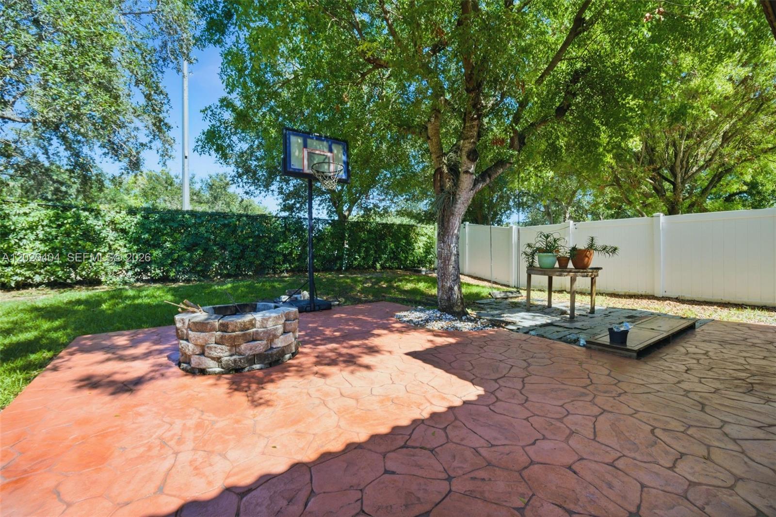 PORTOFINO POINTE - Residential